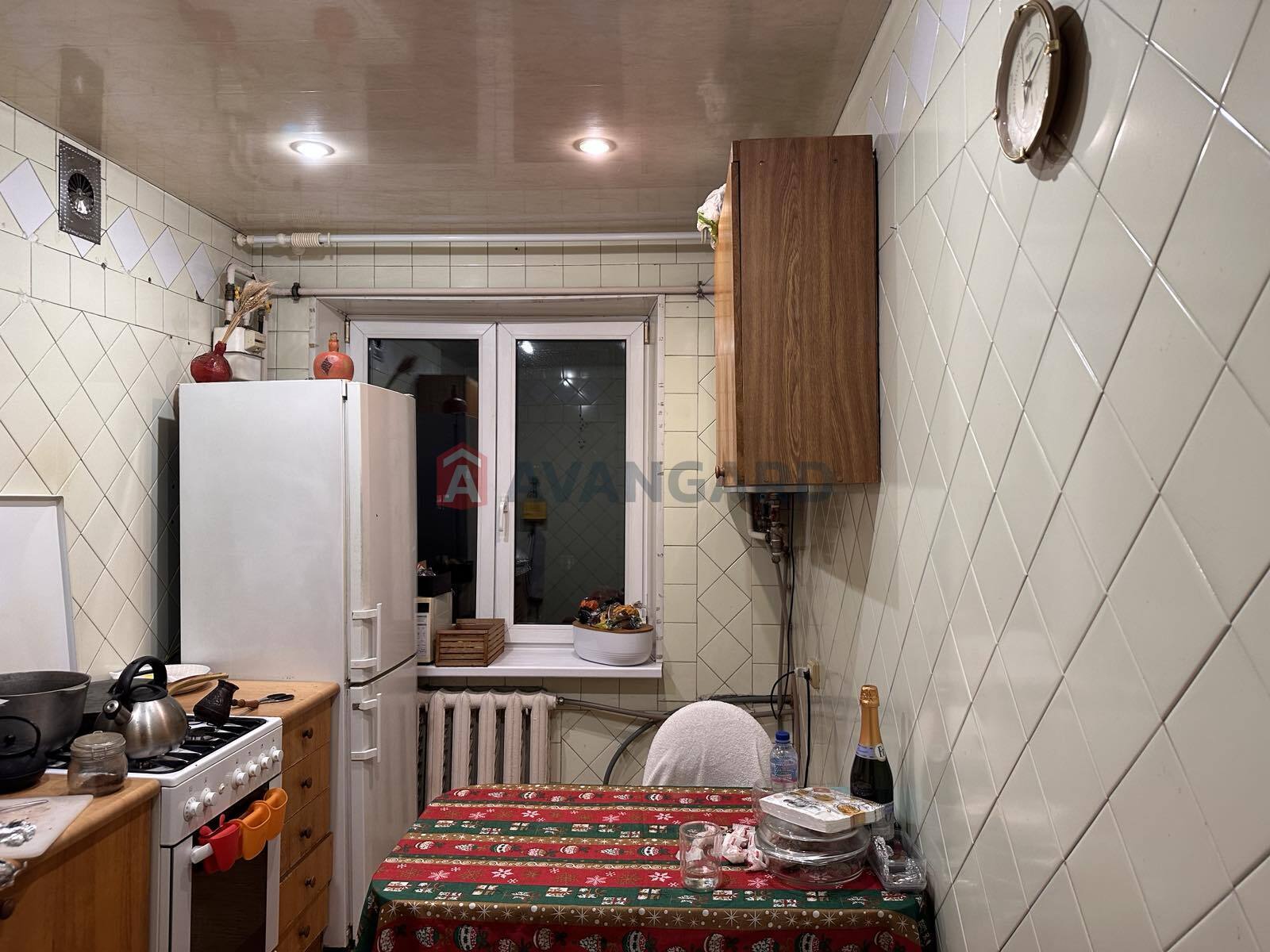 3 ��. ��������, 64/46/9 ��. �., 9/9 ������ ���� 12