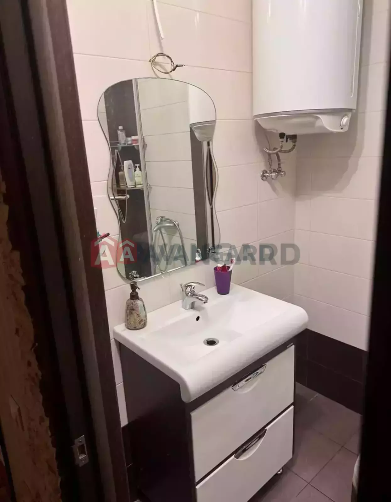 3 ��. ��������, 66/39/9 ��. �., 7/9 ������ ���� 13