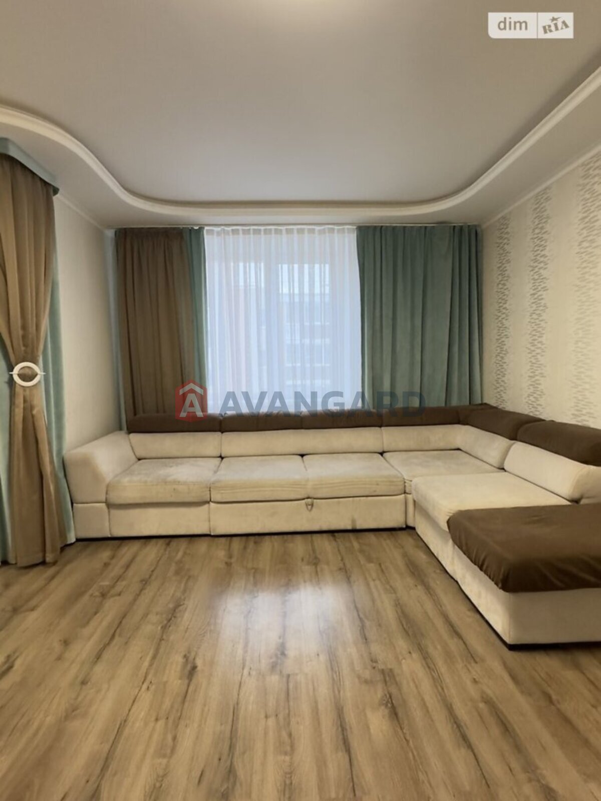 4 ��. ��������, 147/70/14 ��. �., 9/9 ������ ���� 13