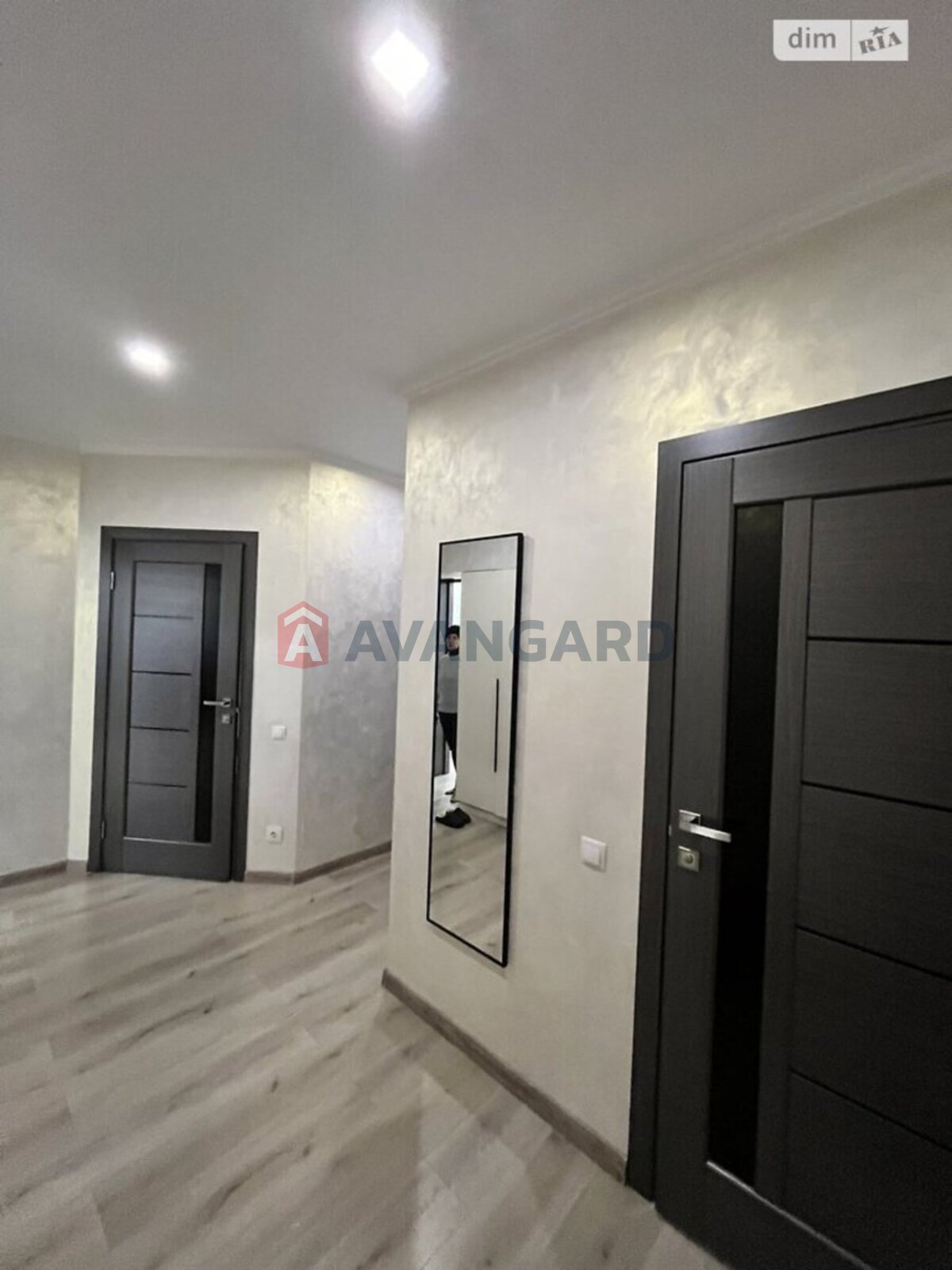 2 ����. ��������, 67/-/- ��. �., 1/8 ���� ���� 8