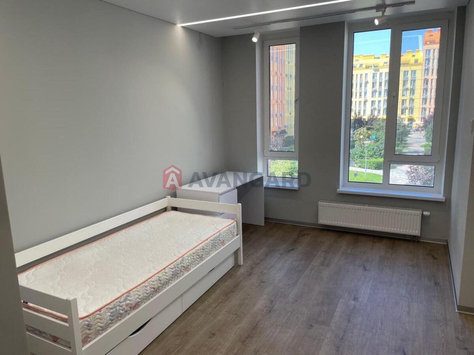 3 ��. ��������, 72/37/15 ��. �., 3/9 ������ ���� 1