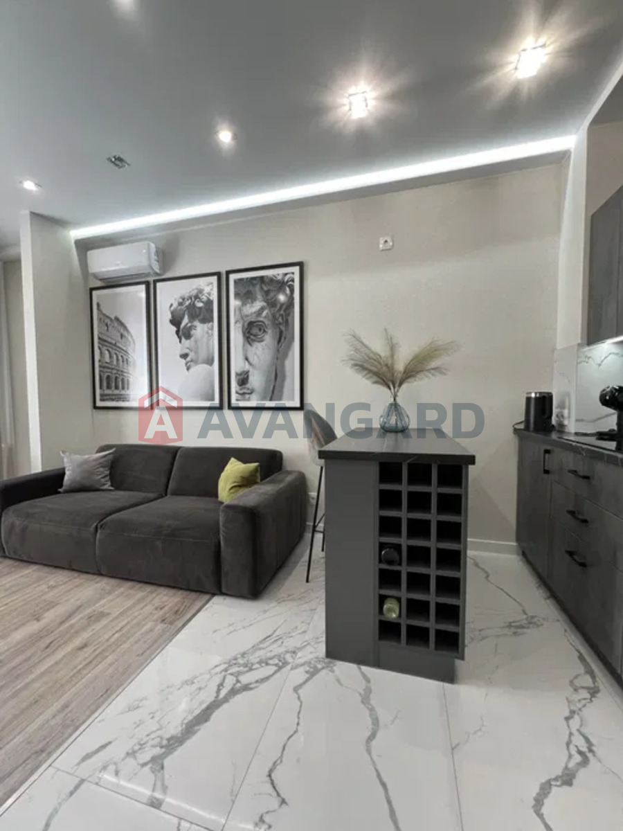 3 ����. ��������, 55/-/18 ��. �., 5/16 ���� ���� 3