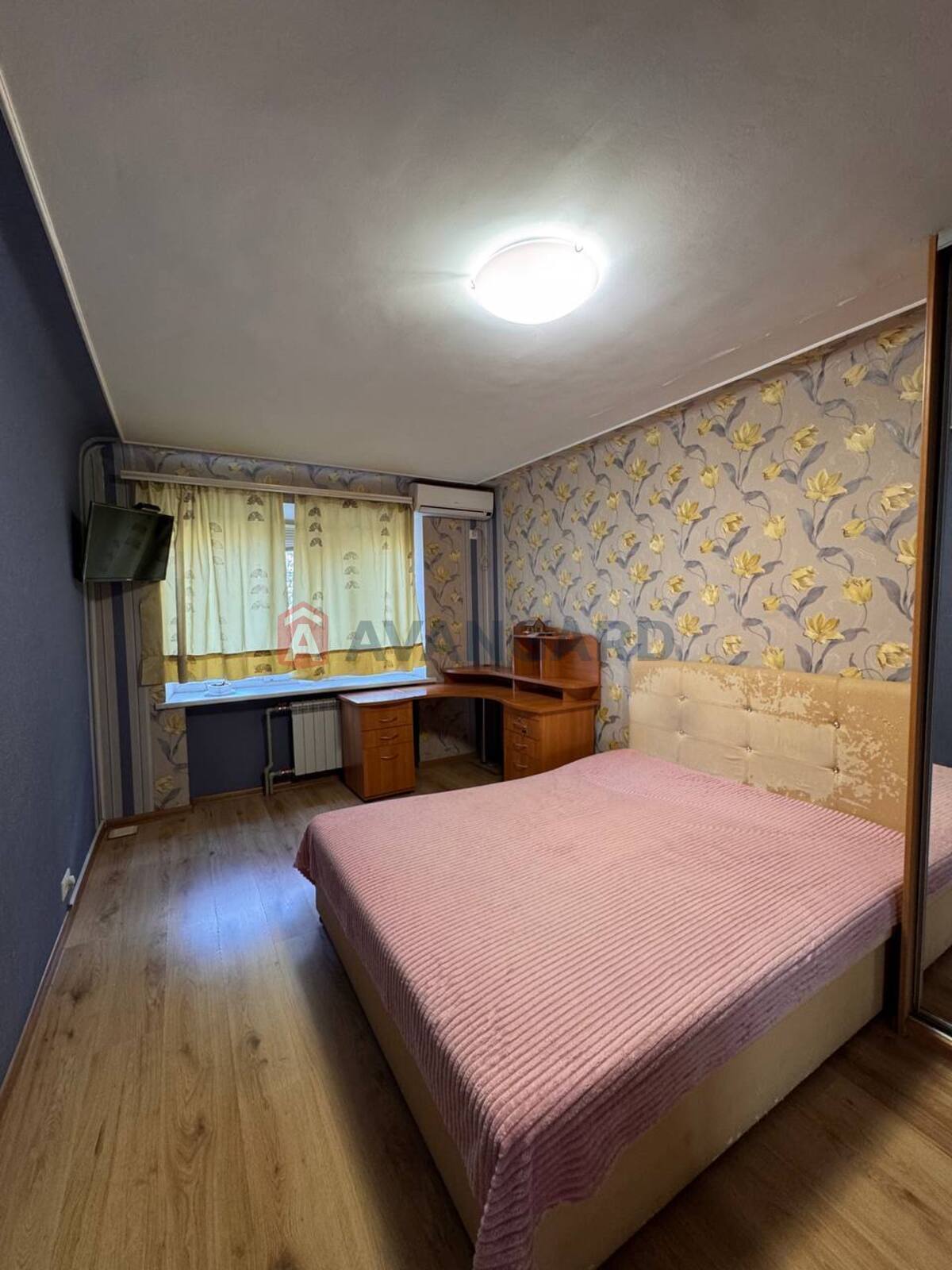 2 ��. ��������, 48/-/7 ��. �., 1/5 ������ ���� 17