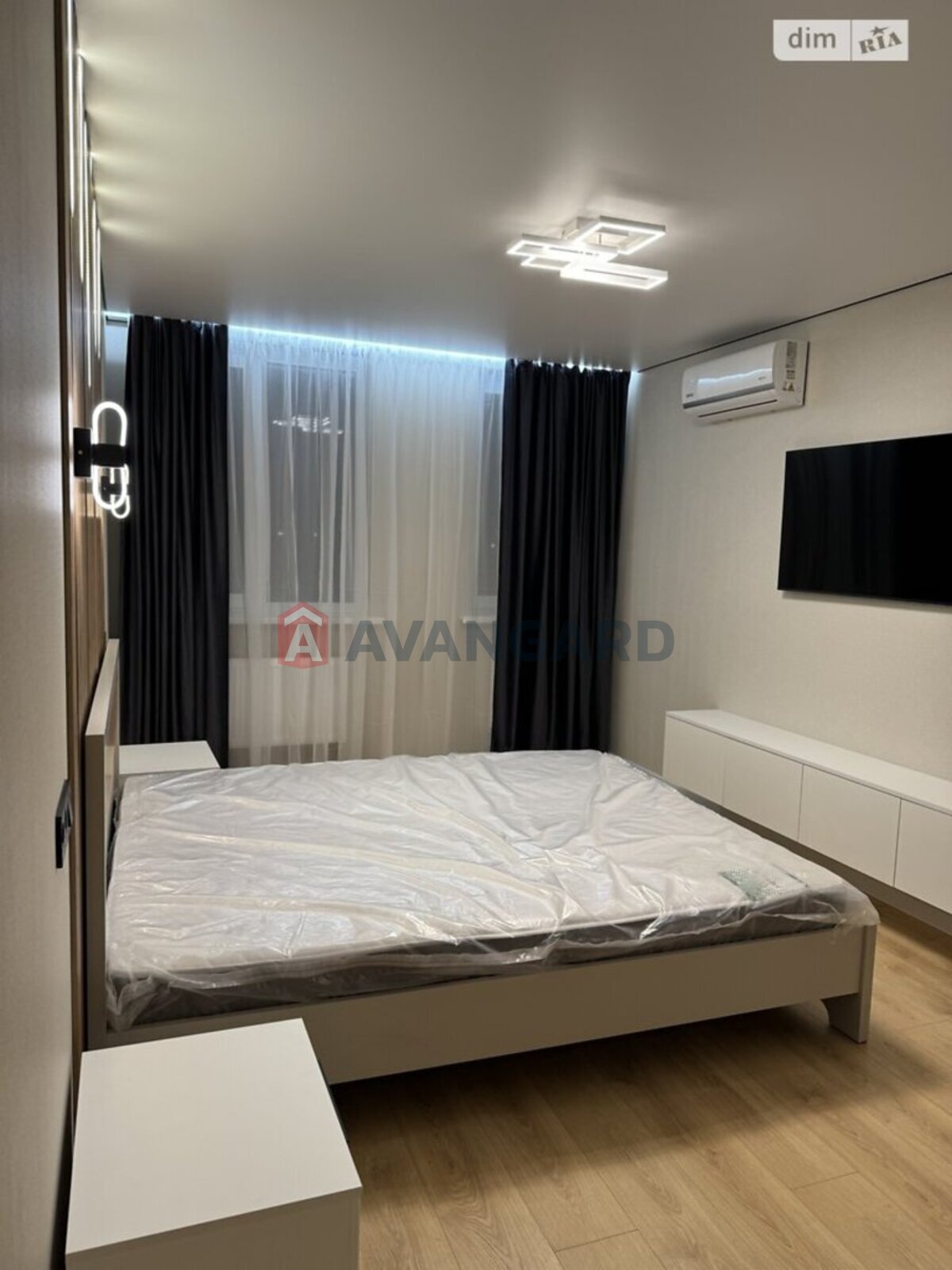 1 ��. ��������, 44/-/- ��. �., 8/9 ������ ���� 17