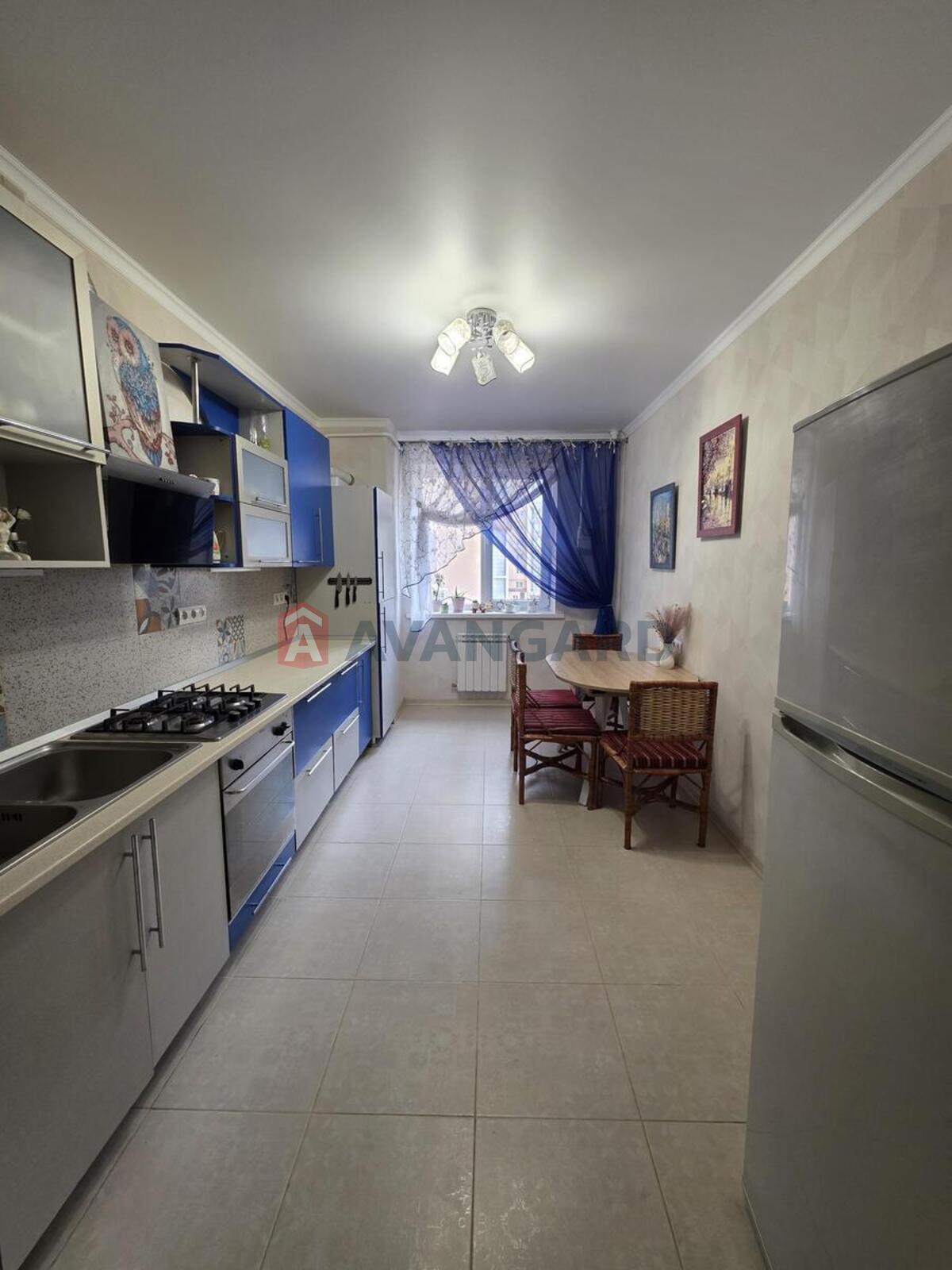 2 ����. ��������, 63/34/12 ��. �., 3/10 ���� ���� 5