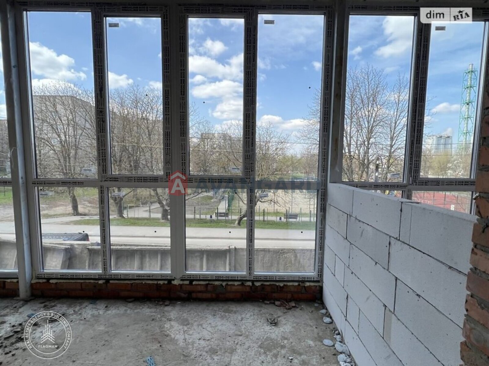 2 ��. ��������, 76/60/25 ��. �., 3/5 ������ ���� 8