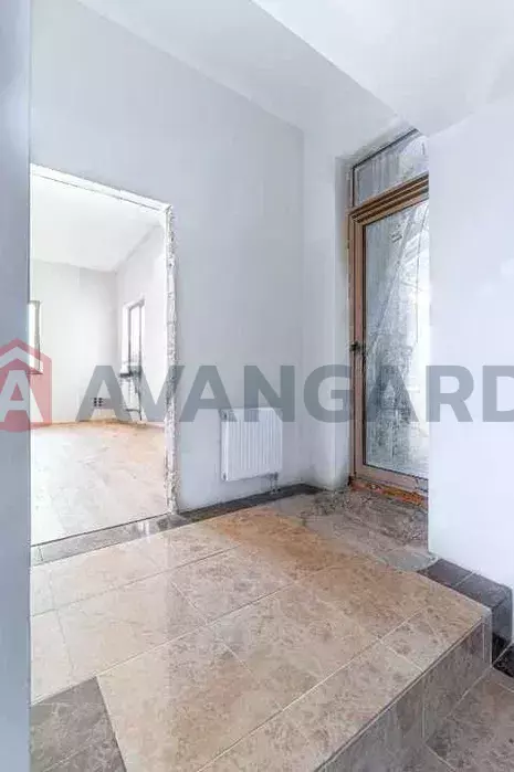 3 ��. ��������, 225/-/40 ��. �., 26/26 ������ ���� 8