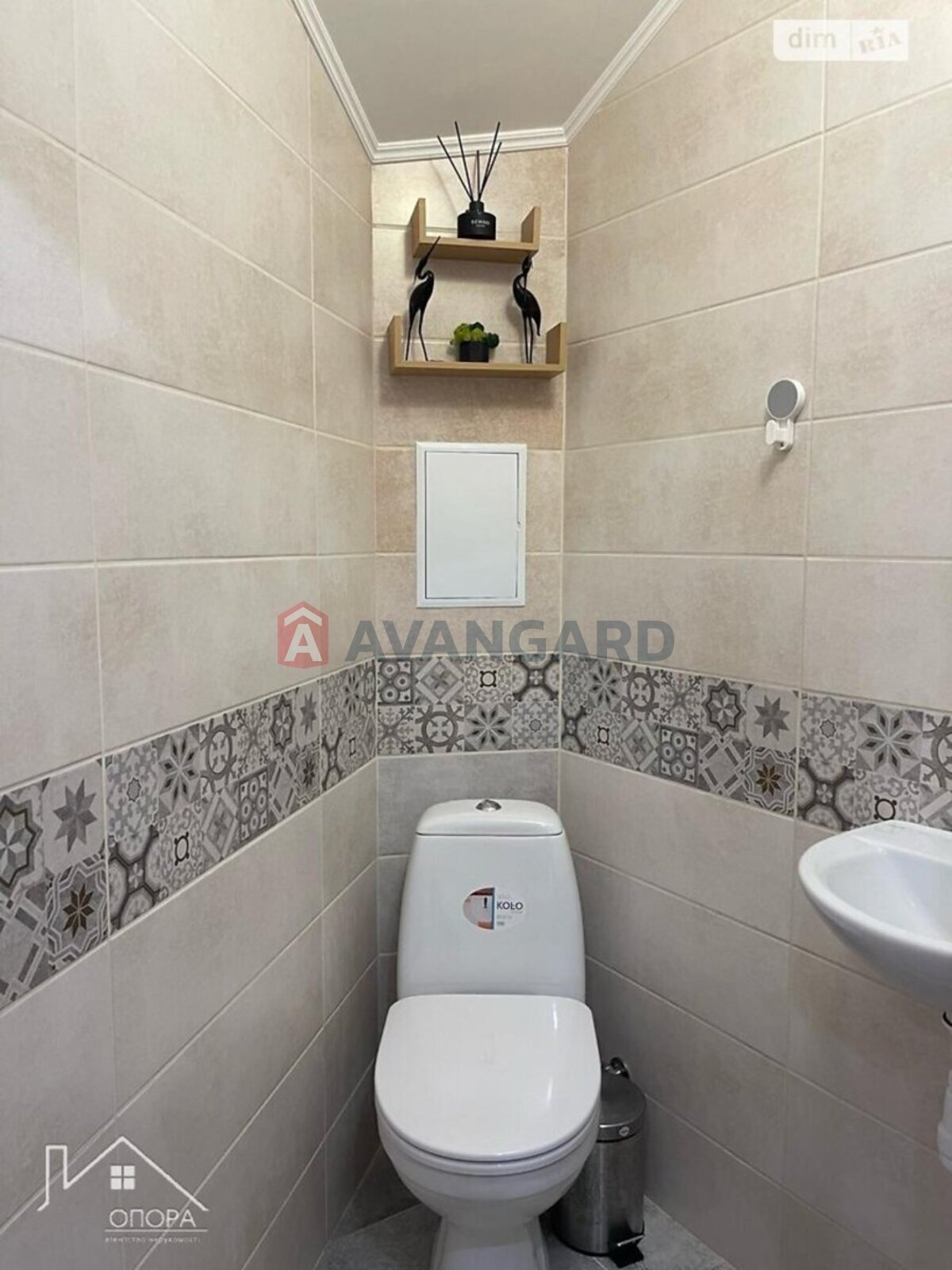 2 ��. ��������, 118/41/40 ��. �., 8/10 ������ ���� 5