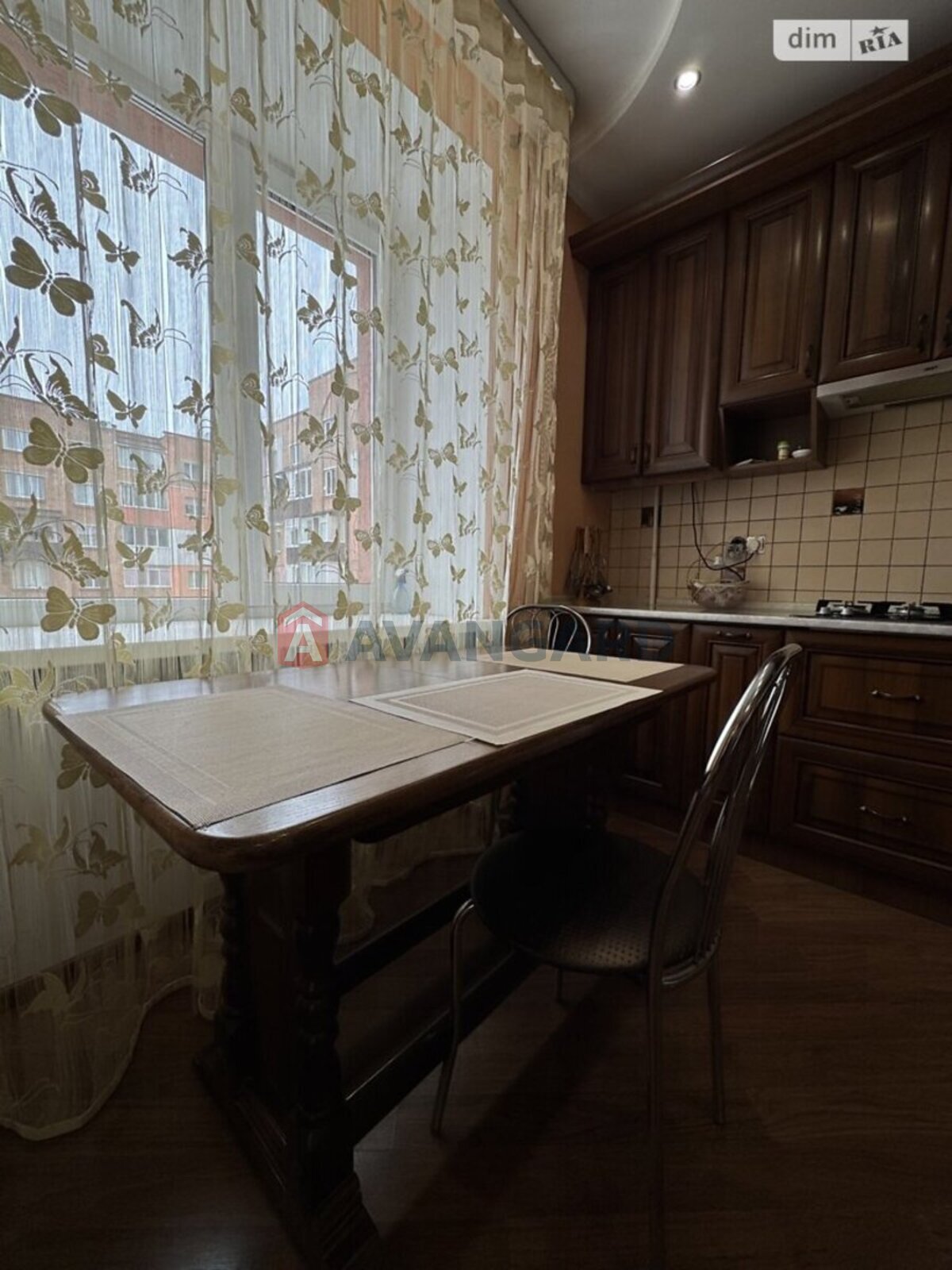 3 ��. ��������, 89/-/13 ��. �., 8/9 ������ ���� 1