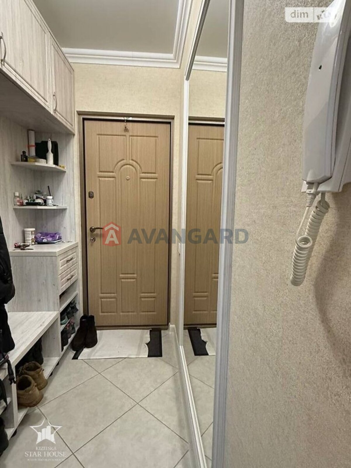 4 ��. ��������, 83/55/8 ��. �., 9/9 ������ ���� 2