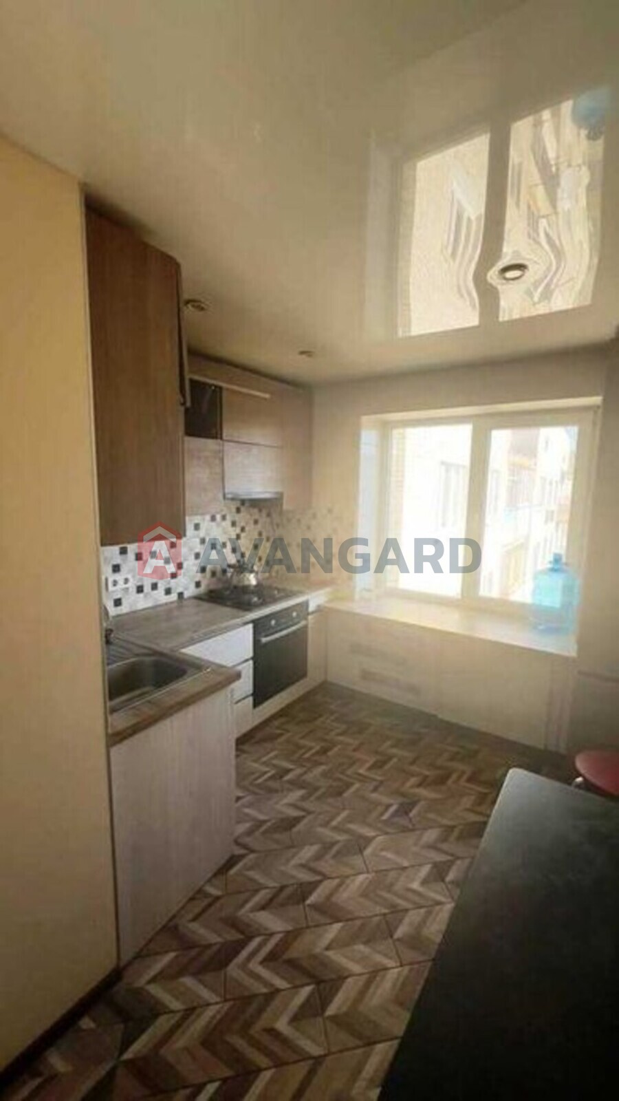 3 ��. ��������, 62/-/8 ��. �., 9/9 ������ ���� 4