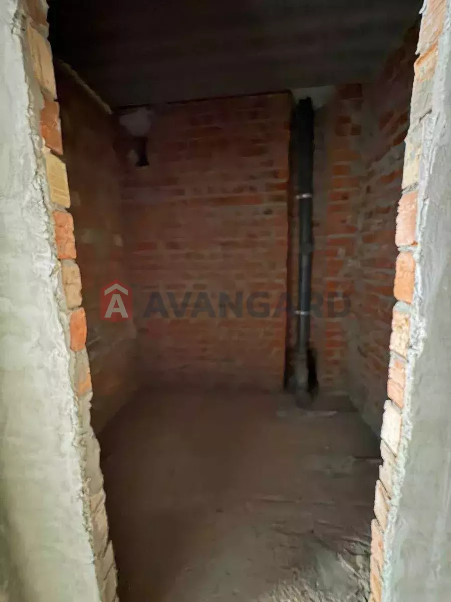 2 ��. ��������, 73/-/33 ��. �., 2/10 ������ ���� 9