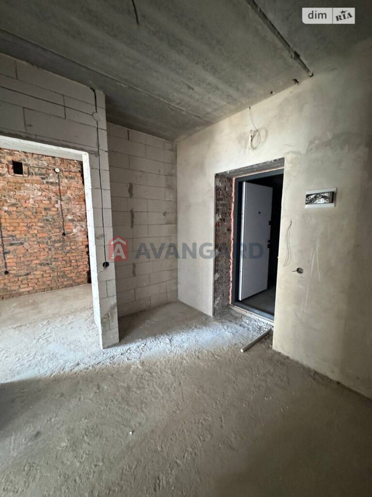 2 ��. ��������, 68/34/20 ��. �., 3/10 ������ ���� 3