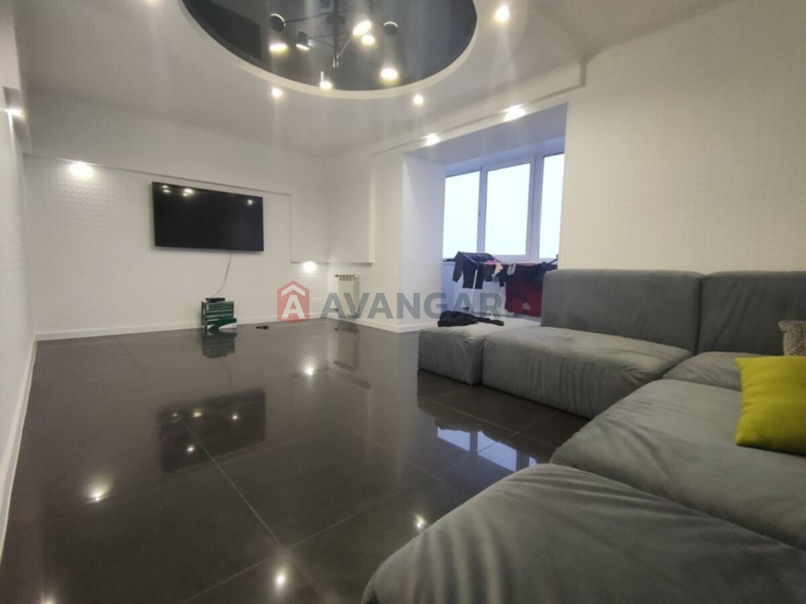 3 ����. ��������, 89/-/20 ��. �., 13/16 ���� ���� 6