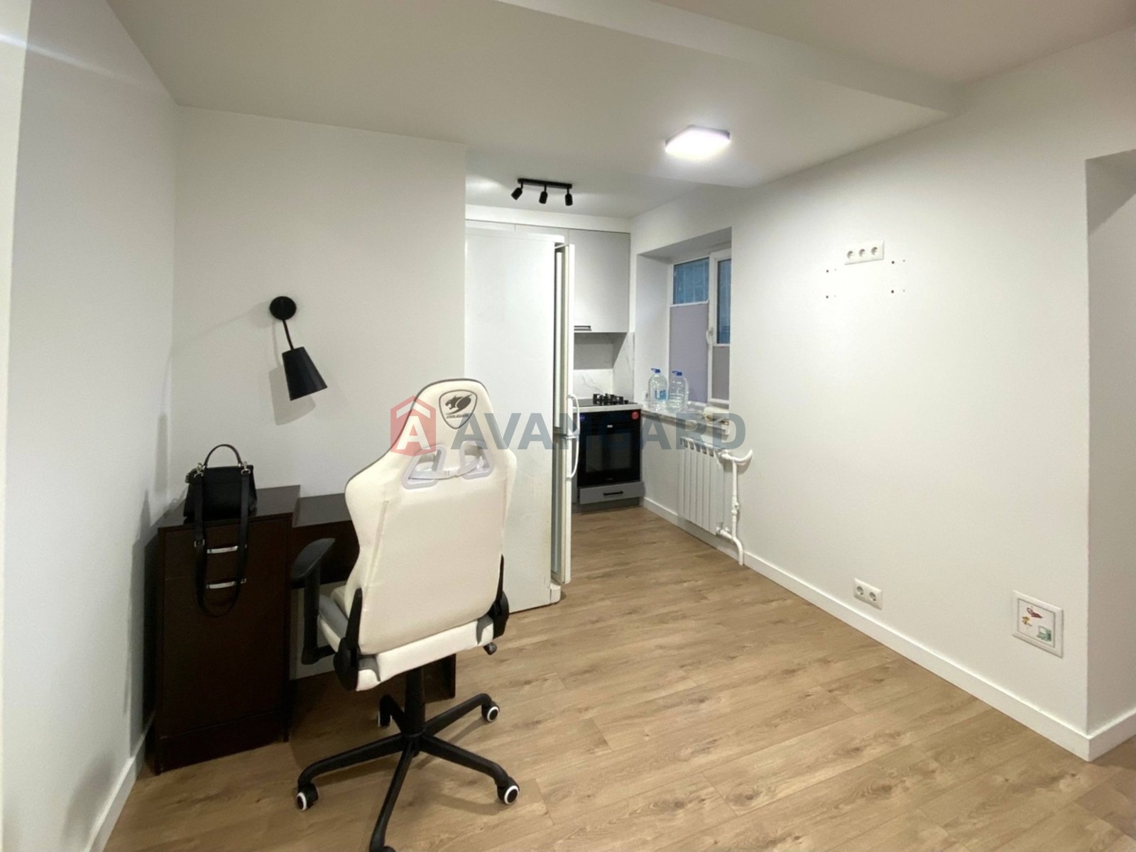 2 ��. ��������, 51/36/7 ��. �., 1/9 ������ ���� 15