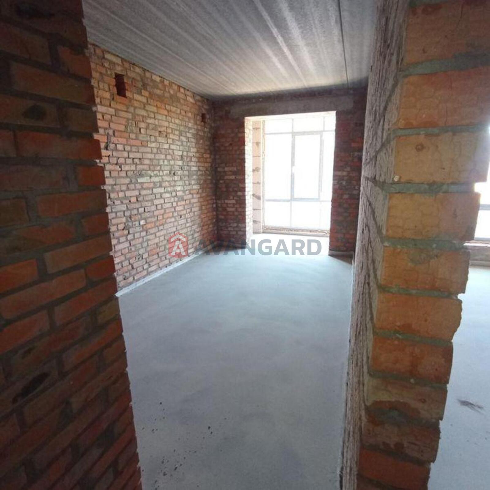 3 ��. ��������, 78/-/15 ��. �., 4/5 ������ ���� 4