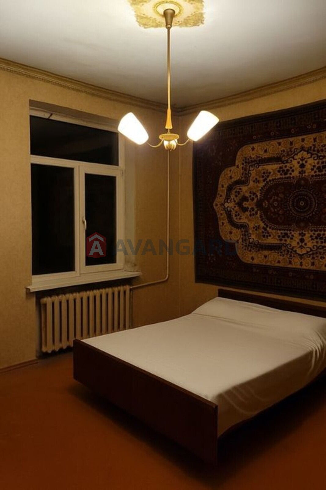 2 ��. ��������, 50/-/8 ��. �., 2/4 ������ ���� 4