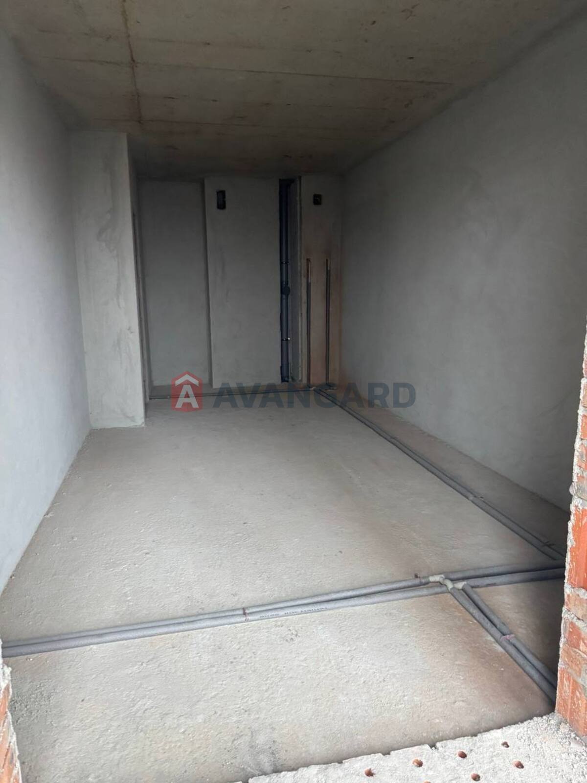 1 ��. ��������, 48/-/19 ��. �., 8/10 ������ ���� 9