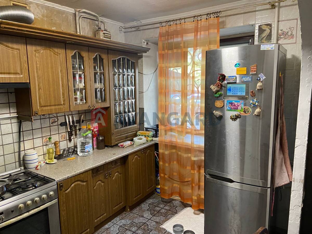 4 ��. ��������, 84/51/- ��. �., 1/9 ������ ���� 1