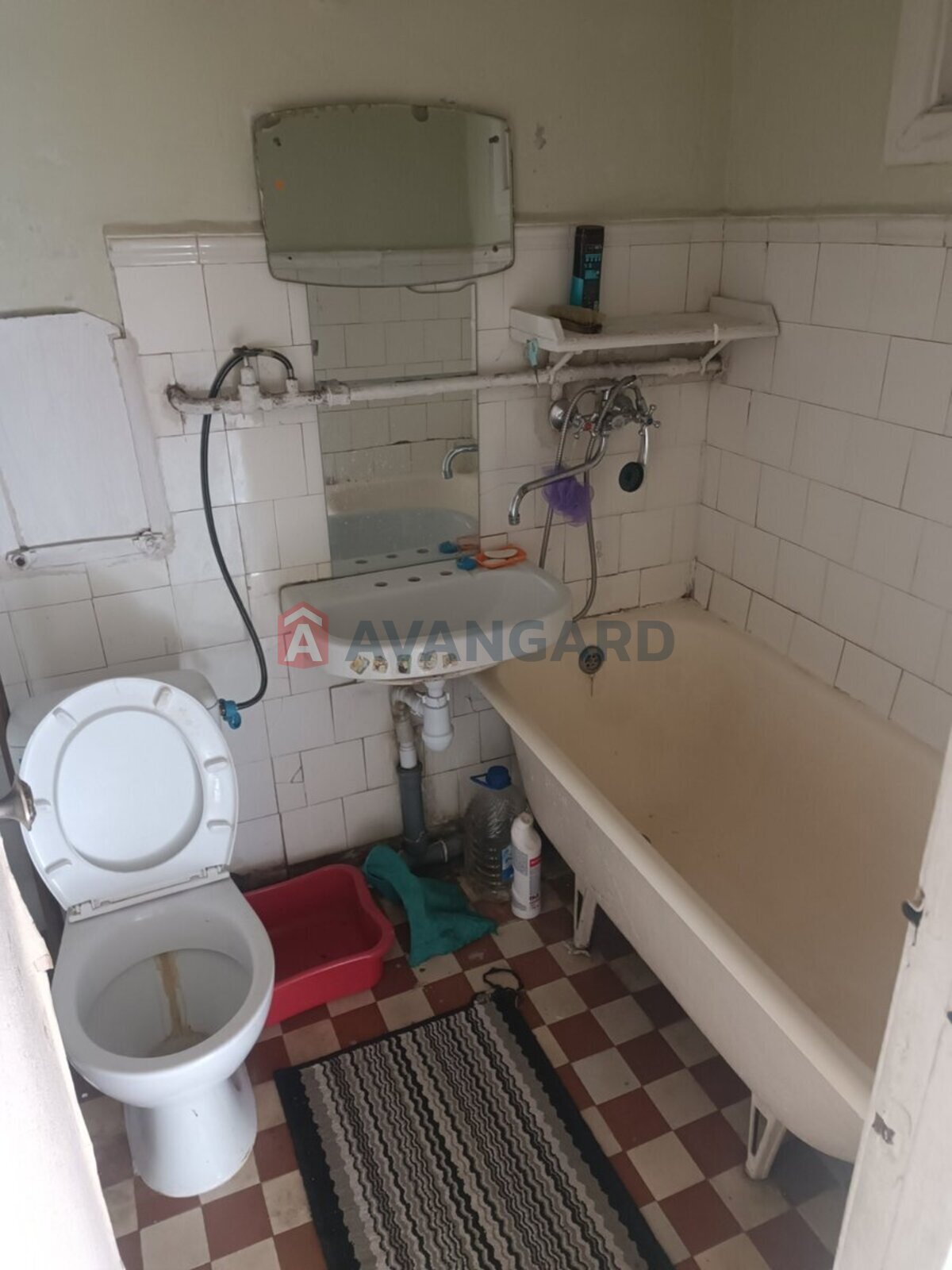 3 ����. ��������, 43/29/4 ��. �., 5/5 ���� ���� 7