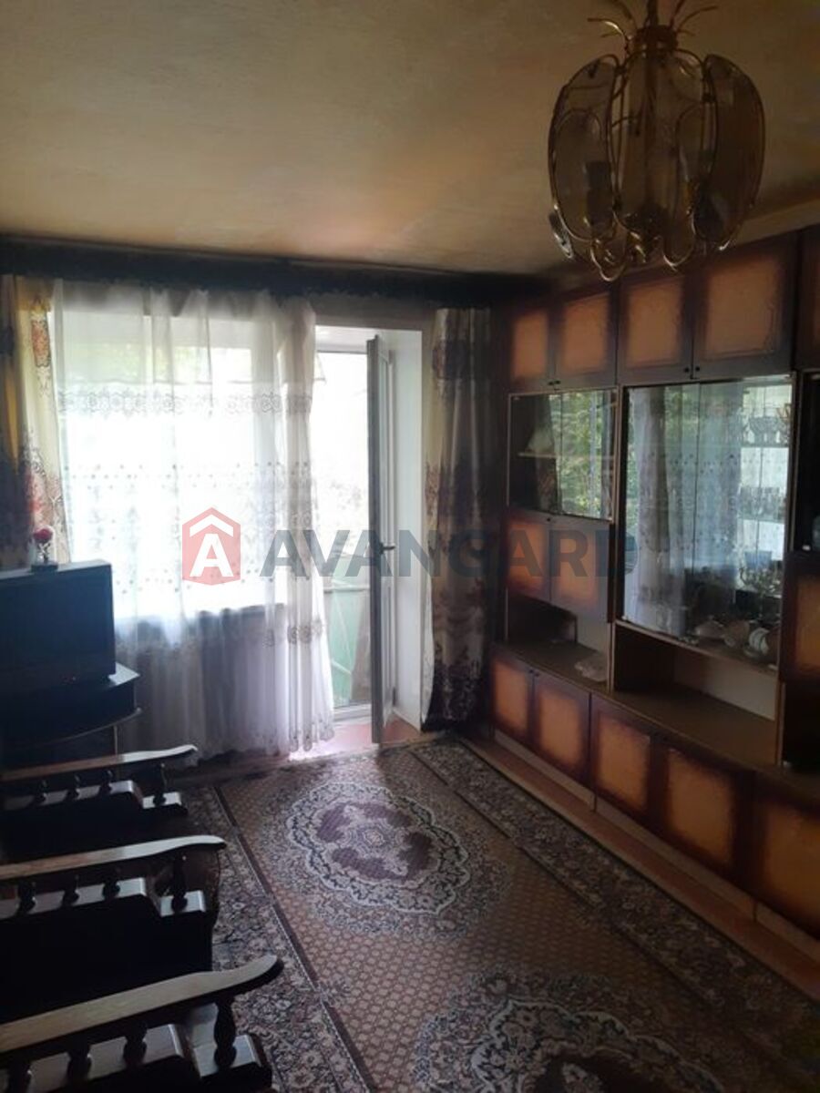 2 ��. ��������, 48/-/8 ��. �., 3/5 ������ ���� 7