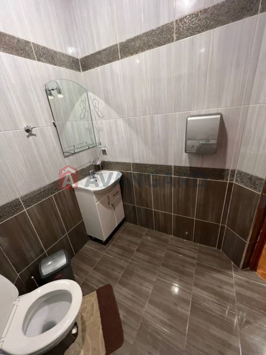 5 ��. ��������, 190/-/- ��. �., 1/2 ������ ���� 14