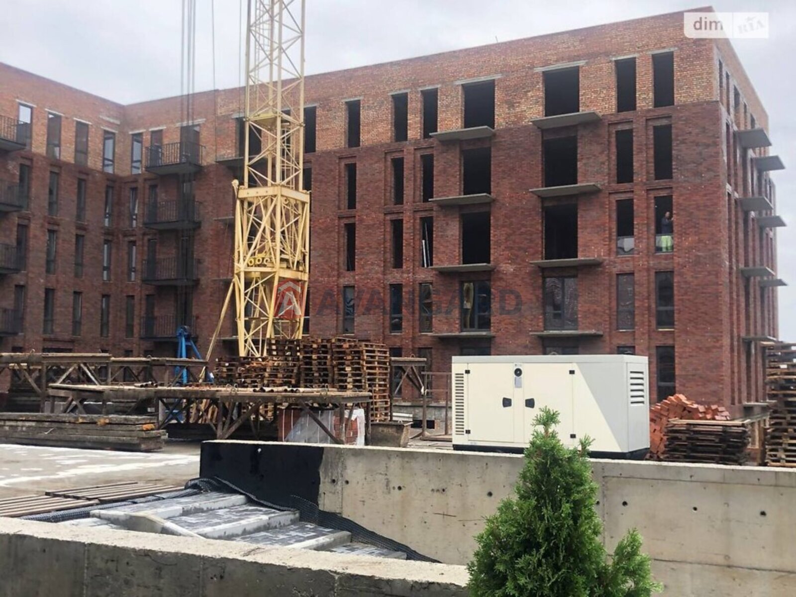 1 ��. ��������, 54/-/- ��. �., 4/5 ������ ���� 9