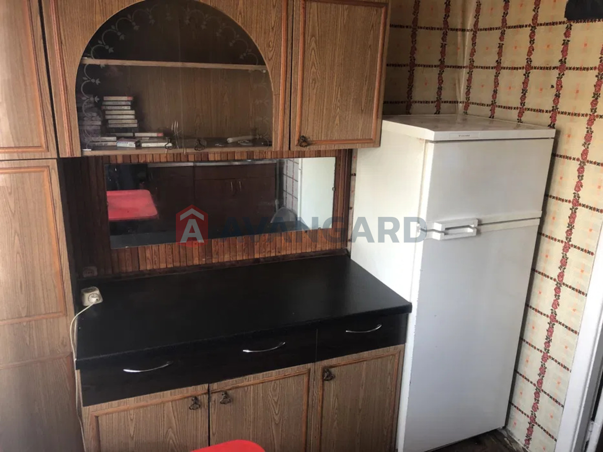 3 ����. ��������, 67/-/7 ��. �., 9/9 ���� ���� 2