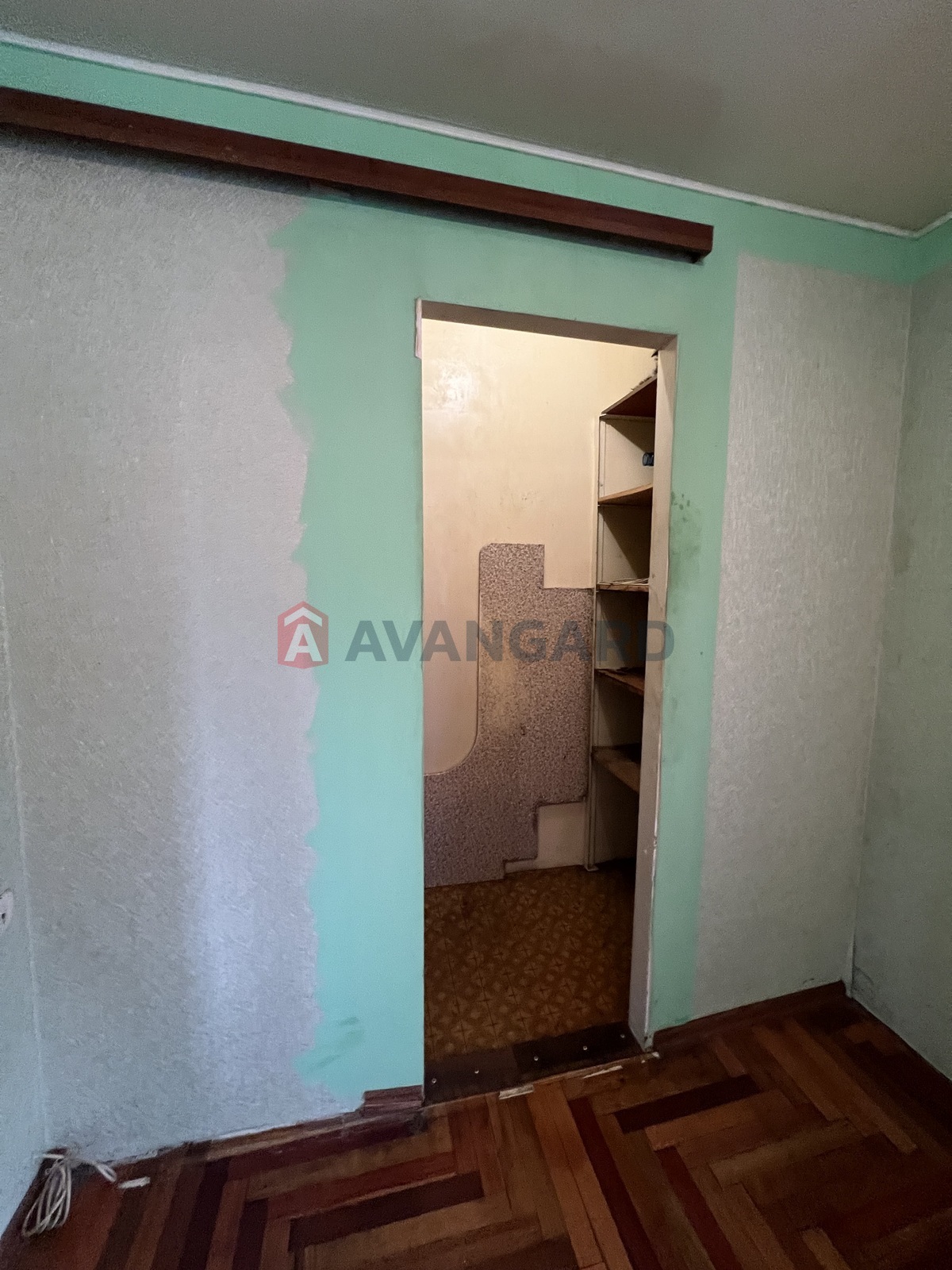 2 ����. ��������, 58/-/6 ��. �., 5/5 ���� ���� 10