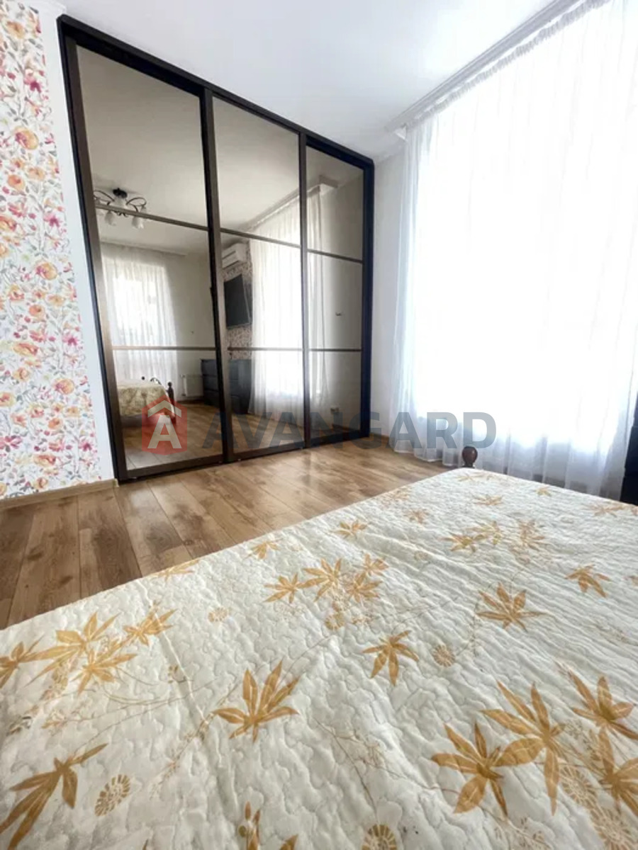 1 ��. ��������, 51/27/11 ��. �., 9/12 ������ ���� 6