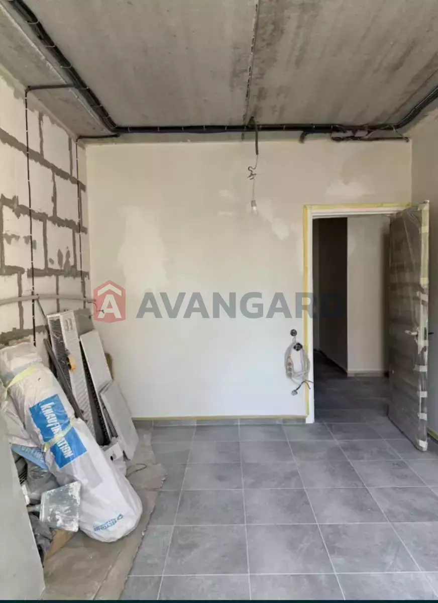 2 ��. ��������, 48/-/- ��. �., 8/10 ������ ���� 6