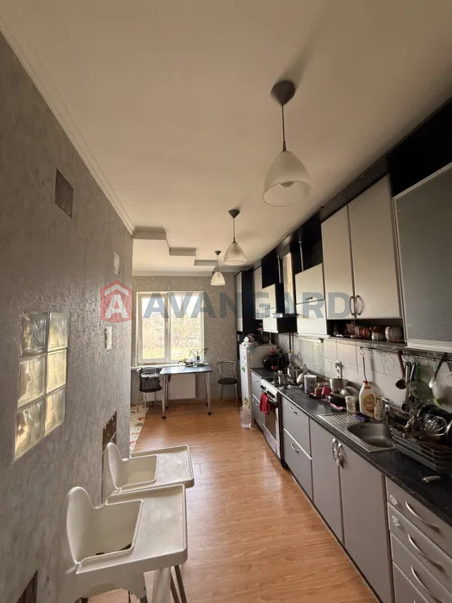 3 ��. ��������, 79/-/16 ��. �., 2/3 ������ ���� 5