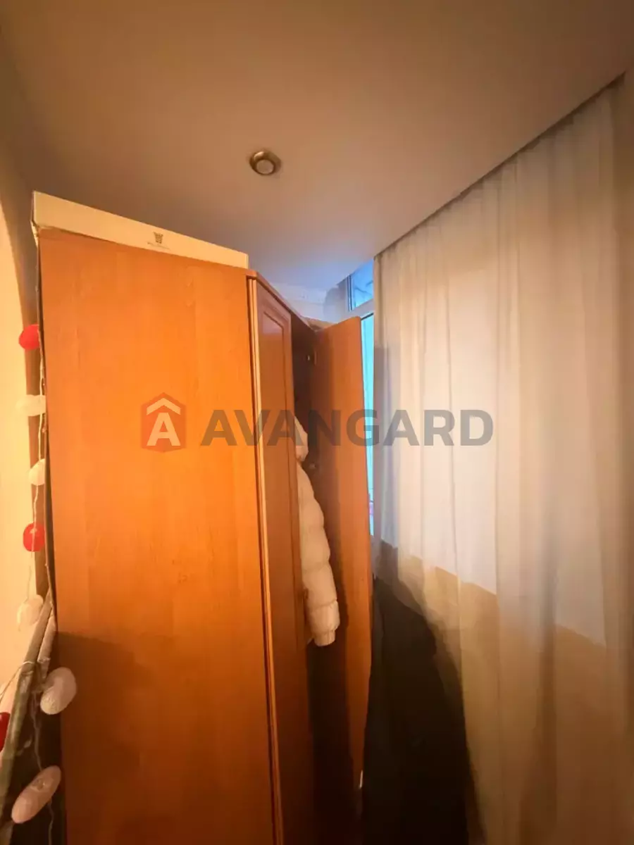 3 ����. ��������, 63/-/- ��. �., 2/10 ���� ���� 6