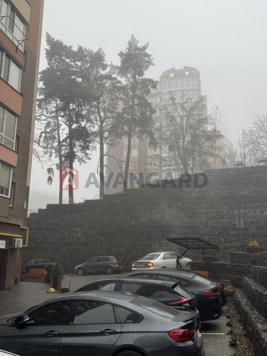 1 ����. ��������, 48/-/13 ��. �., 12/12 ���� ���� 16