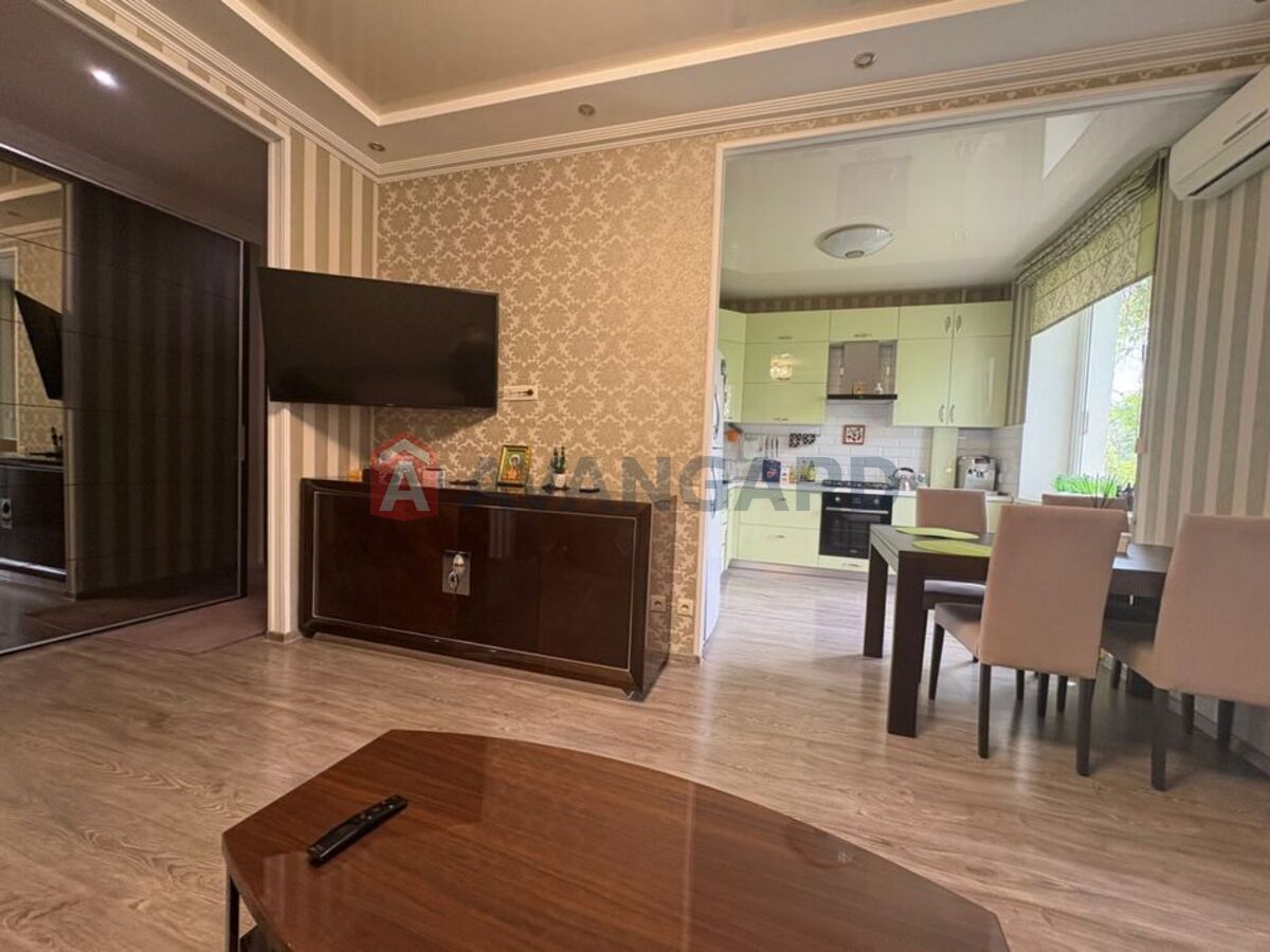 2 ����. ��������, 63/-/23 ��. �., 3/5 ���� ���� 1