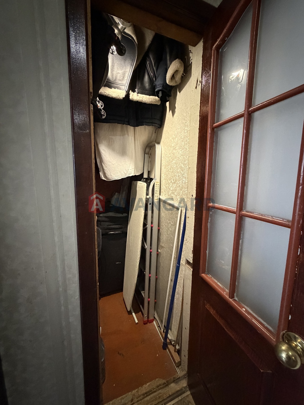 2 ��. ��������, 50,5/27,8/6,3 ��. �., 3/3 ������ ���� 6