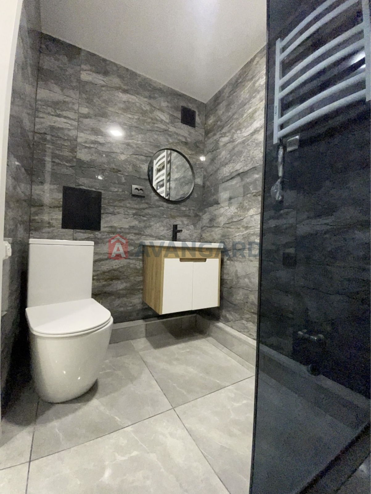 2 ��. ��������, 45/35/7 ��. �., 2/4 ������ ���� 1