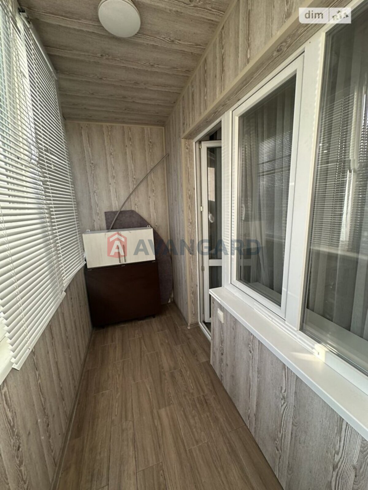 2 . , 49/-/- . ., 4/9   11