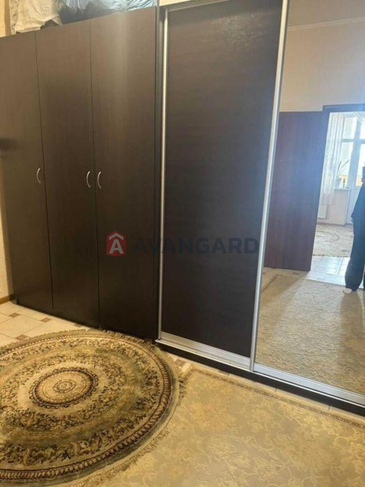 3 ����. ��������, 103/-/16 ��. �., 2/4 ���� ���� 7