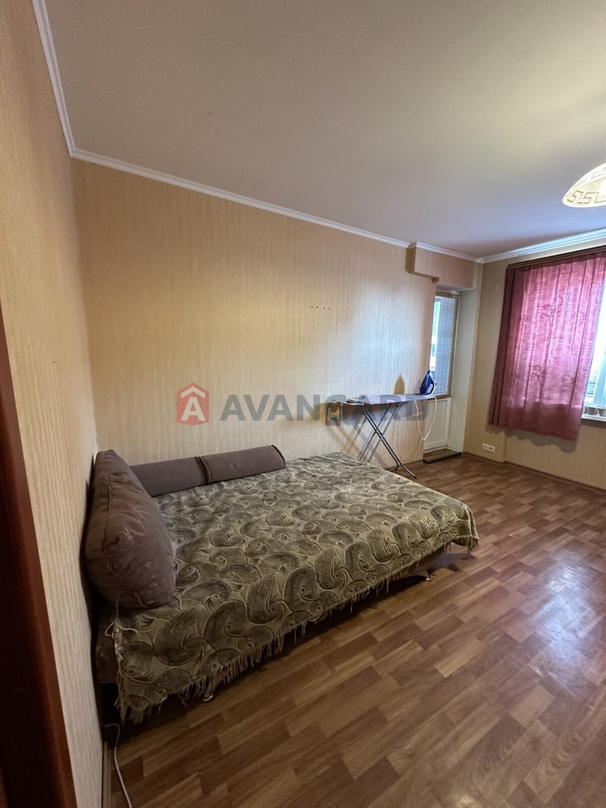 2 ��. ��������, 54/-/8 ��. �., 7/9 ������ ���� 11