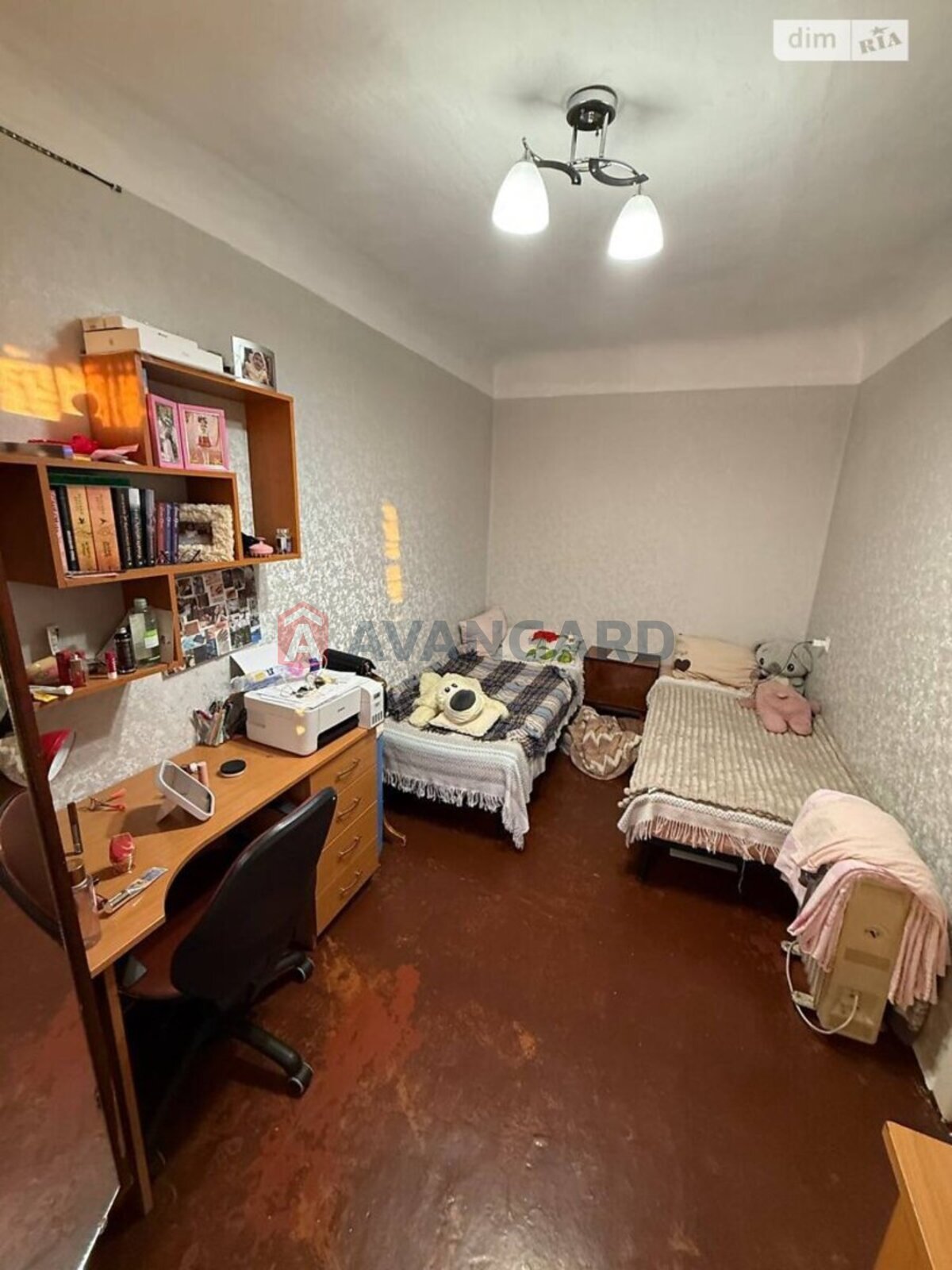 2 кім. квартира, 42/28/6 кв. м., 5/5 поверх фото 1 2 кім. квартира, 42/28/6 кв. м., 5/5 поверх фото 1