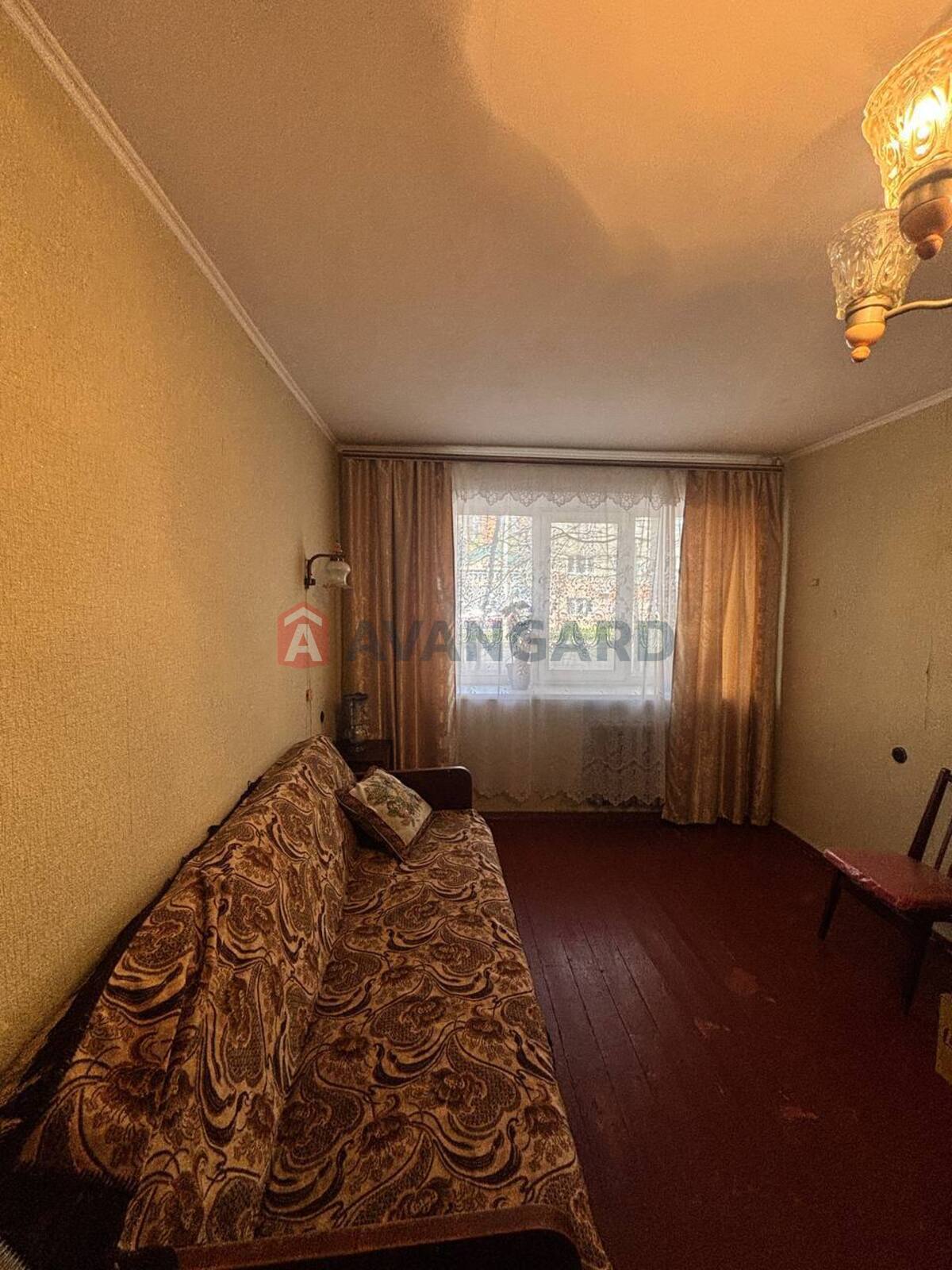 3 ��. ��������, 60/42/6 ��. �., 1/5 ������ ���� 3