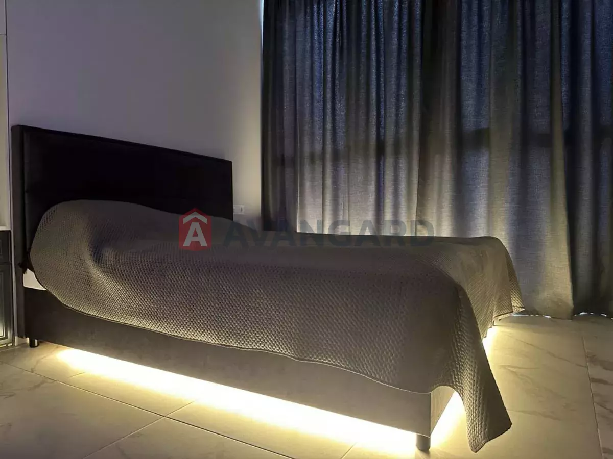 1 ��. ��������, 40/-/20 ��. �., 10/13 ������ ���� 4