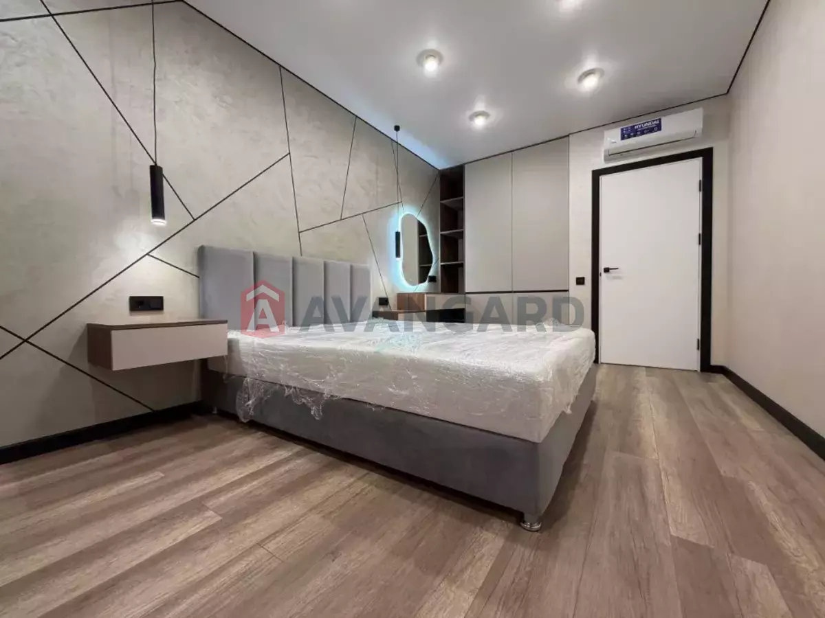 2 ��. ��������, 73/40/15 ��. �., 6/10 ������ ���� 11