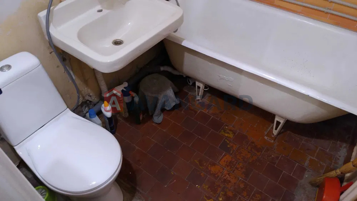 1 ��. ��������, 32/-/6 ��. �., 4/5 ������ ���� 10