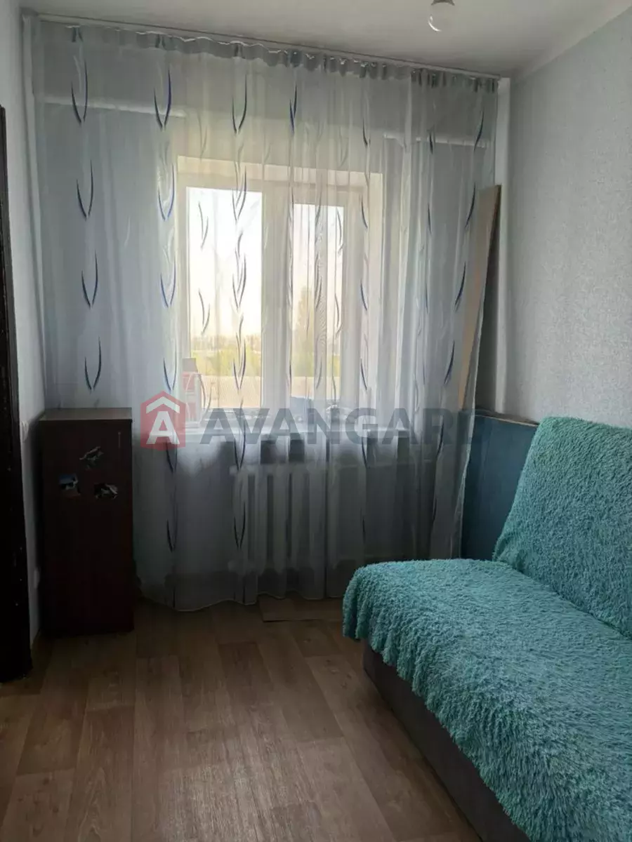 2 ����. ��������, 39/-/7 ��. �., 5/5 ���� ���� 3