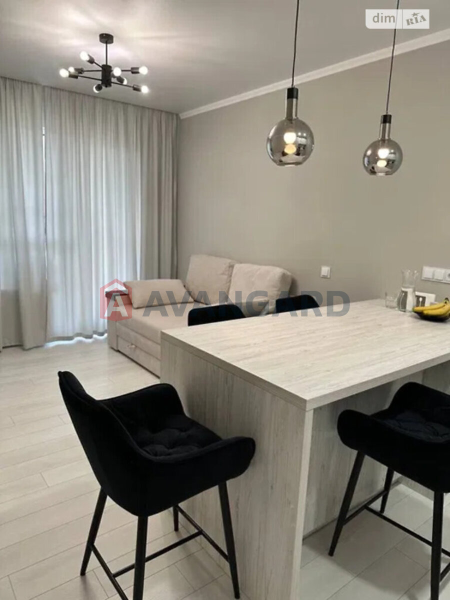 2 ��. ��������, 49/-/17 ��. �., 10/14 ������ ���� 3