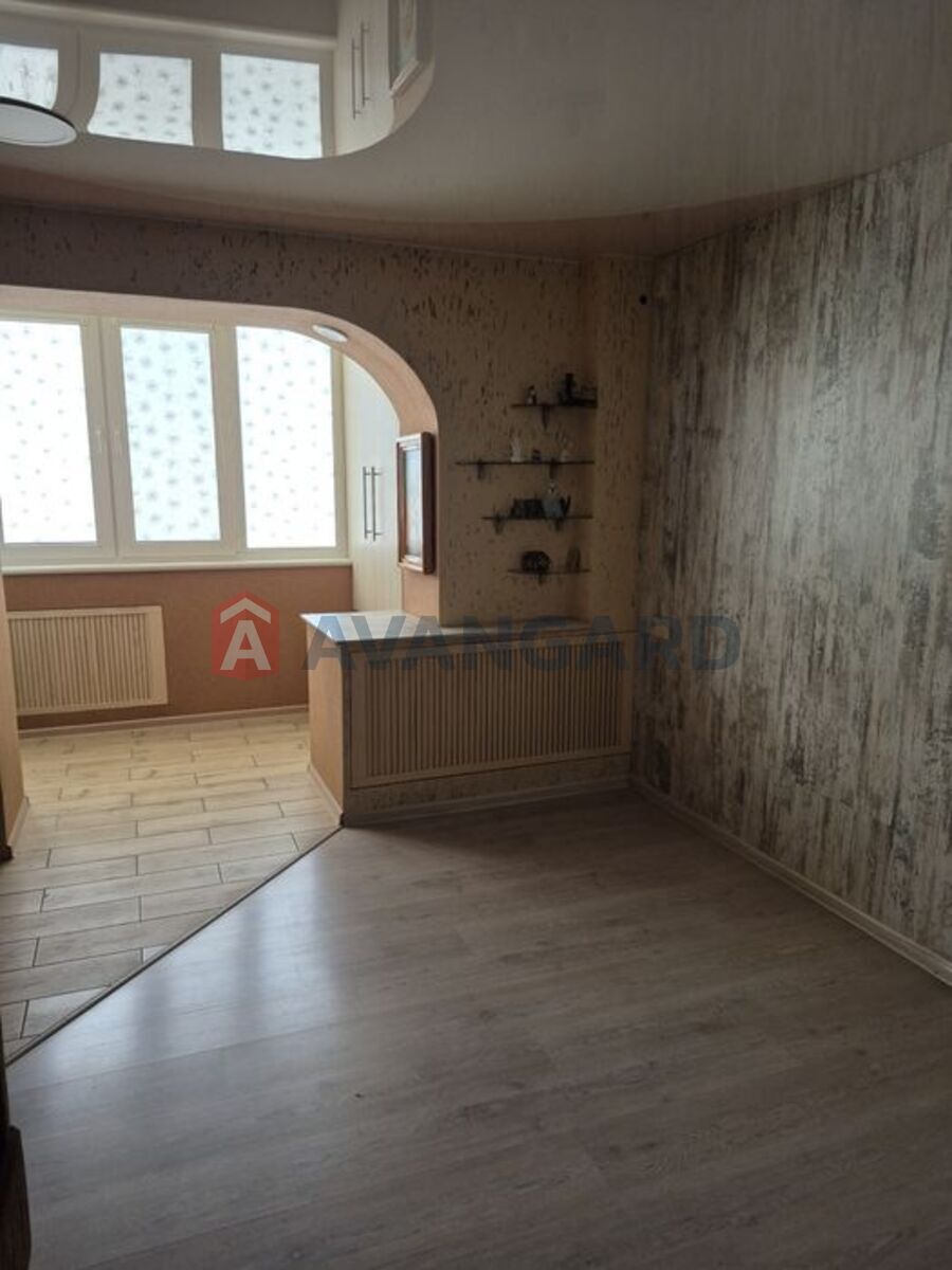 3 ��. ��������, 74/-/12 ��. �., 10/14 ������ ���� 15