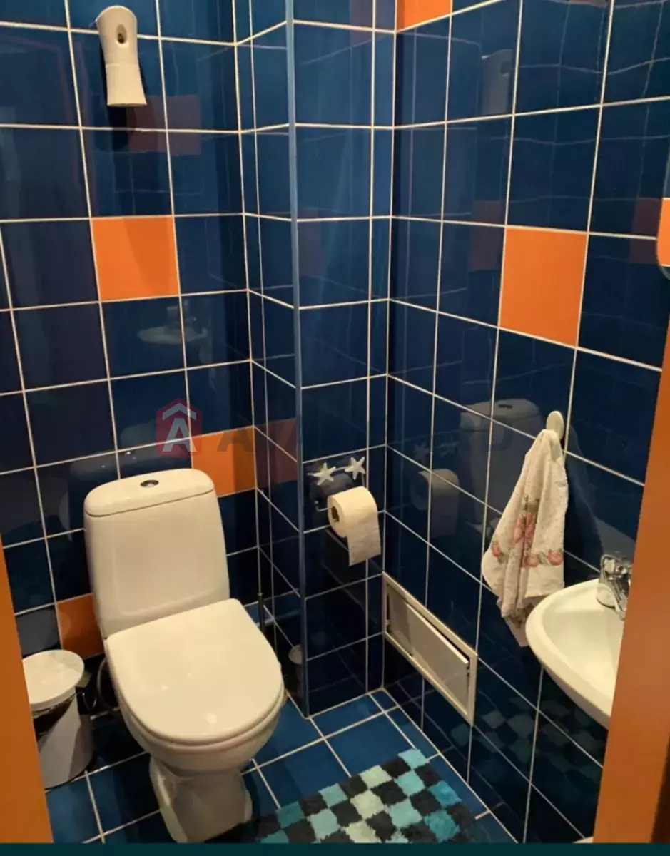 3 ����. ��������, 94/37/36 ��. �., 10/10 ���� ���� 6