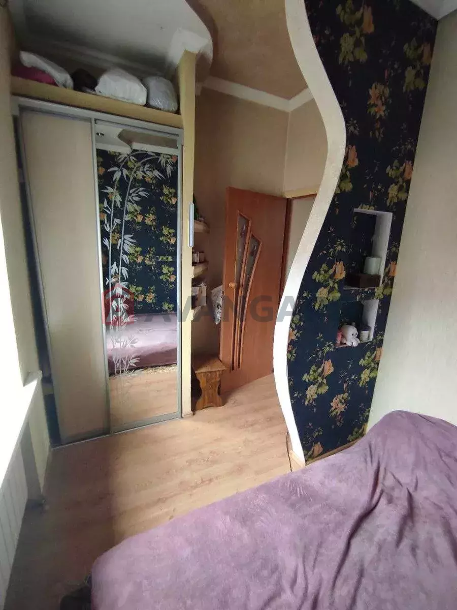 3 ����. ��������, 38/-/7 ��. �., 2/2 ���� ���� 12